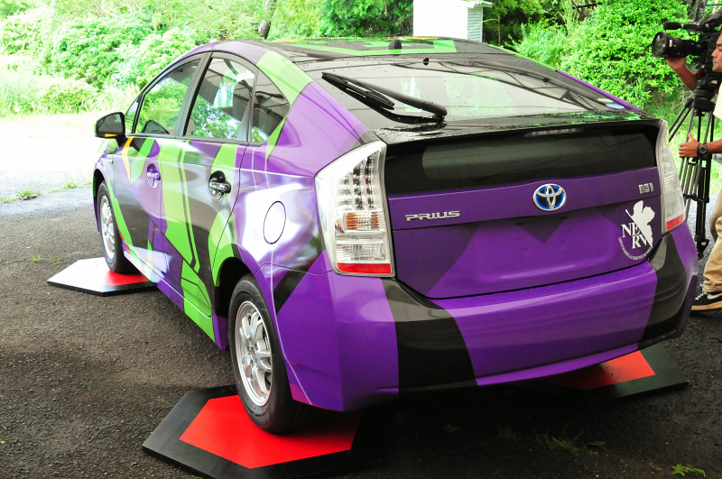 Illustration for article titled Toyota Continues to Chase Nerds (Now With Less Awkwardness)